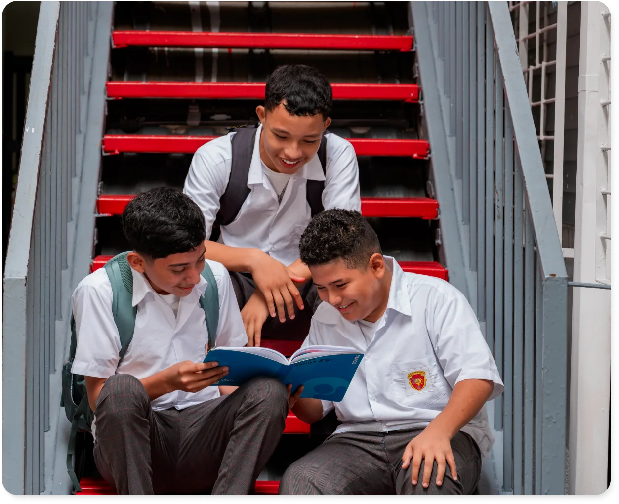 Estudiantes de Happy New Dawn